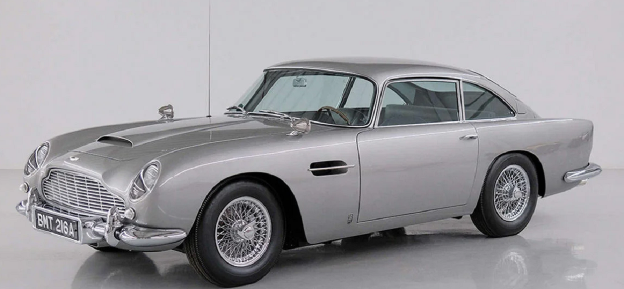 Deze ‘echte’ James Bond auto staat te koop voor een mega-bedrag
