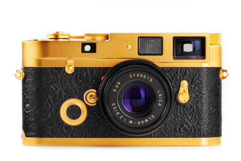 Gouden Leica camera gaat een vermogen opleveren