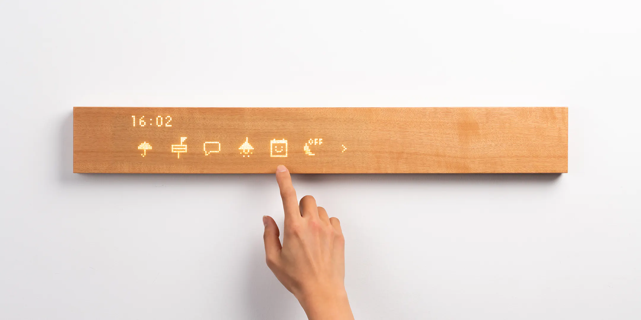 Mui Board from Mui Labs shows the weather on a wooden board
