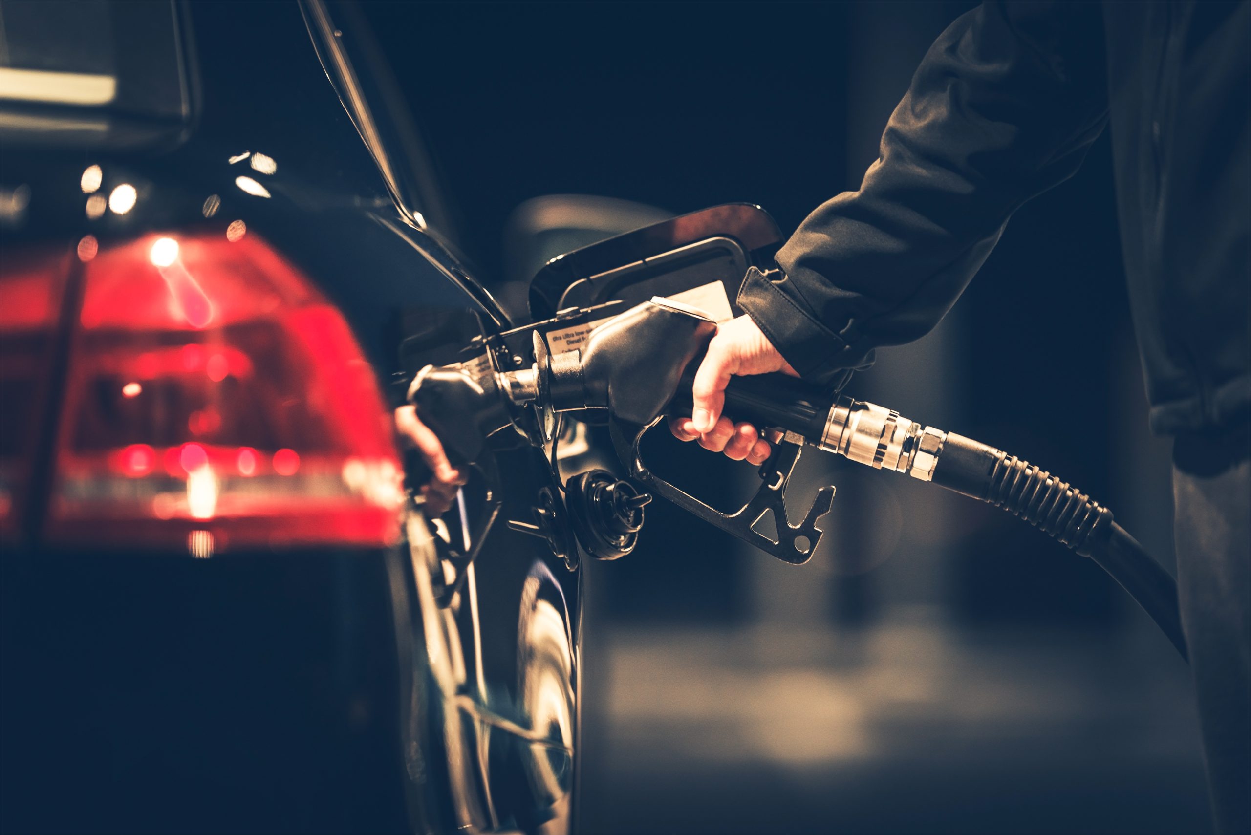 Met deze eenvoudige tips leer je omgaan met de hoge benzineprijs